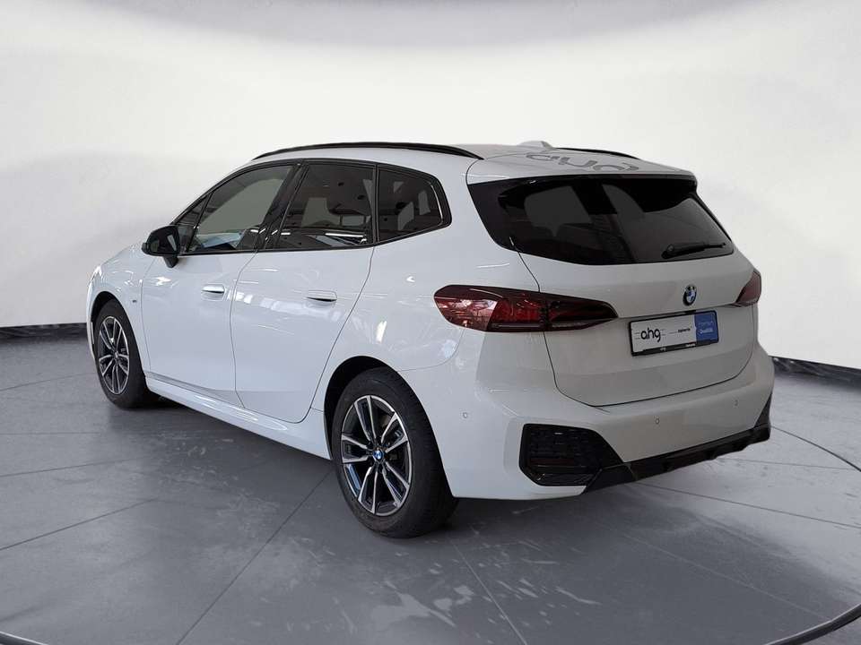 BMW 220 - Imagem 4
