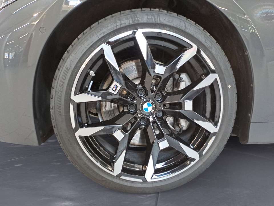 BMW 330 - Imagem 12