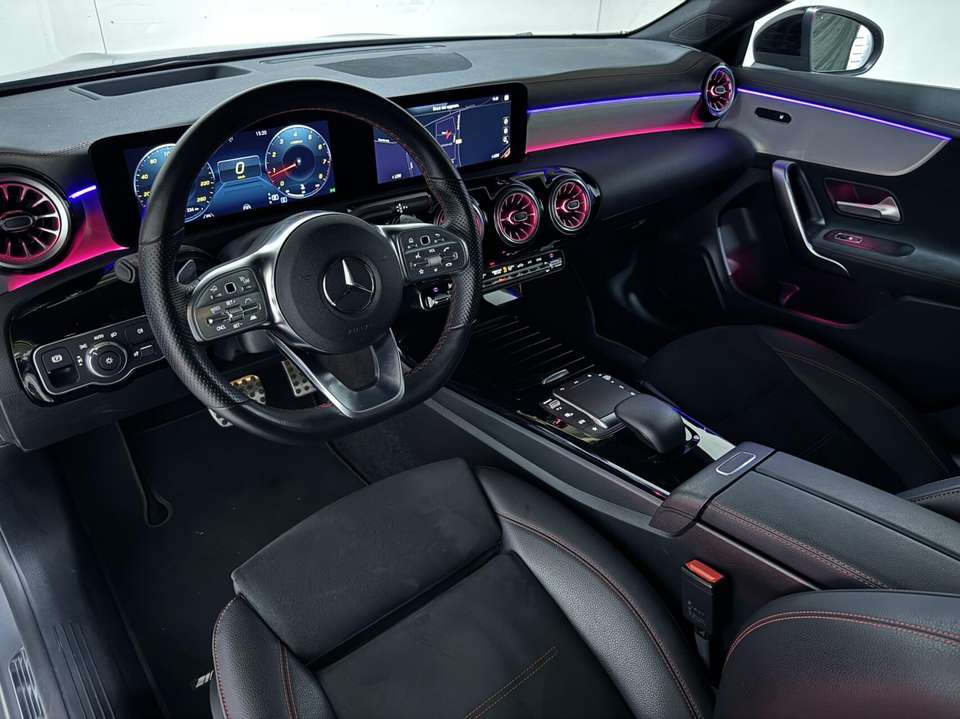 Mercedes-Benz CLA 200 - Imagem 16