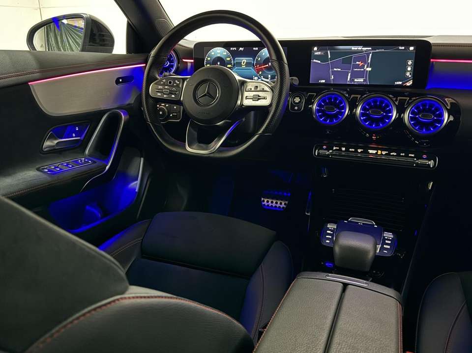 Mercedes-Benz CLA 200 - Imagem 17