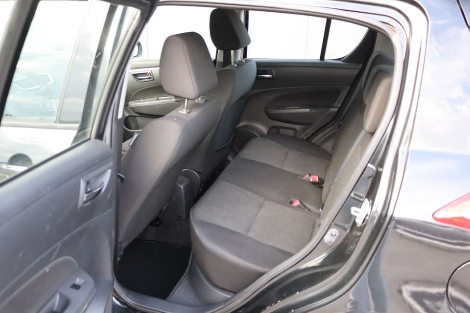 Suzuki Swift - Imagem 12