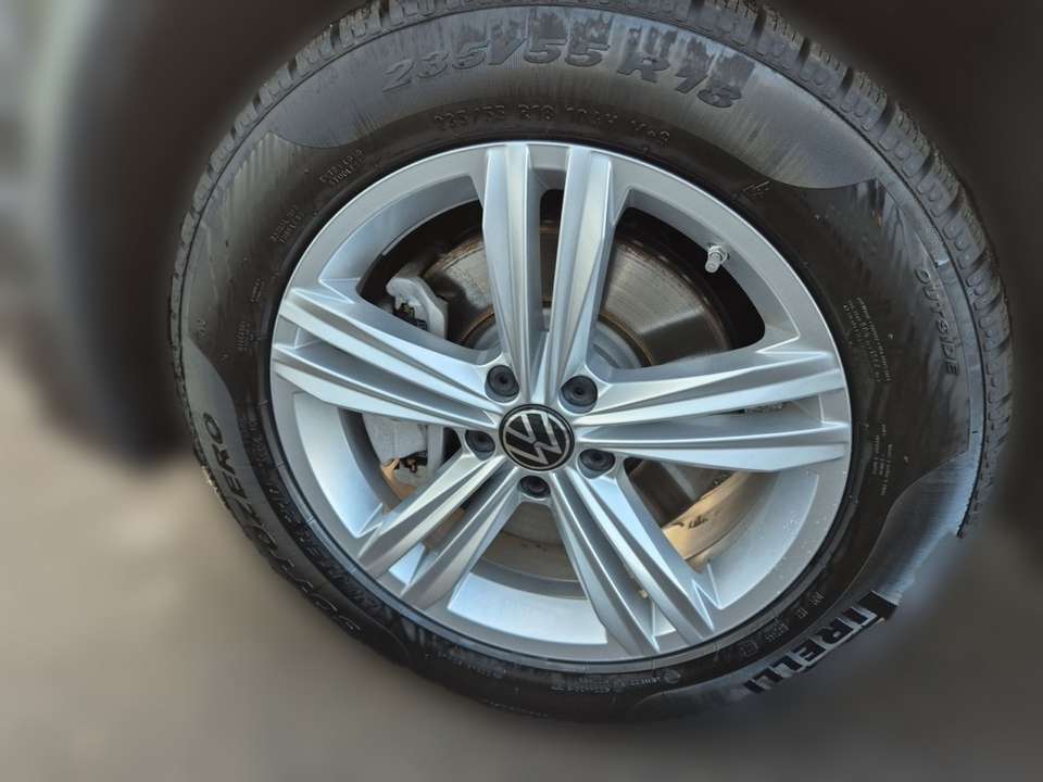Volkswagen Tiguan Allspace - Imagem 11