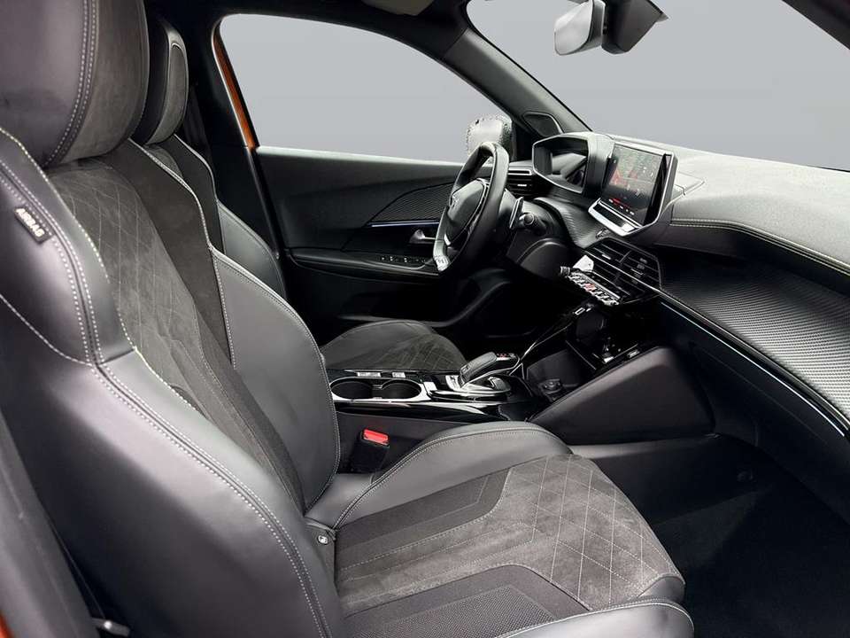 Peugeot 2008 - Imagem 12