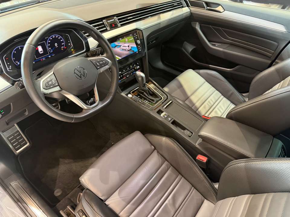 Volkswagen Passat Variant - Imagem 15