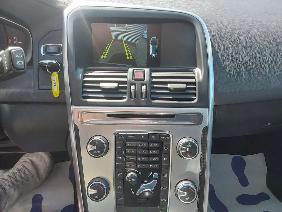Volvo XC60 - Imagem 12
