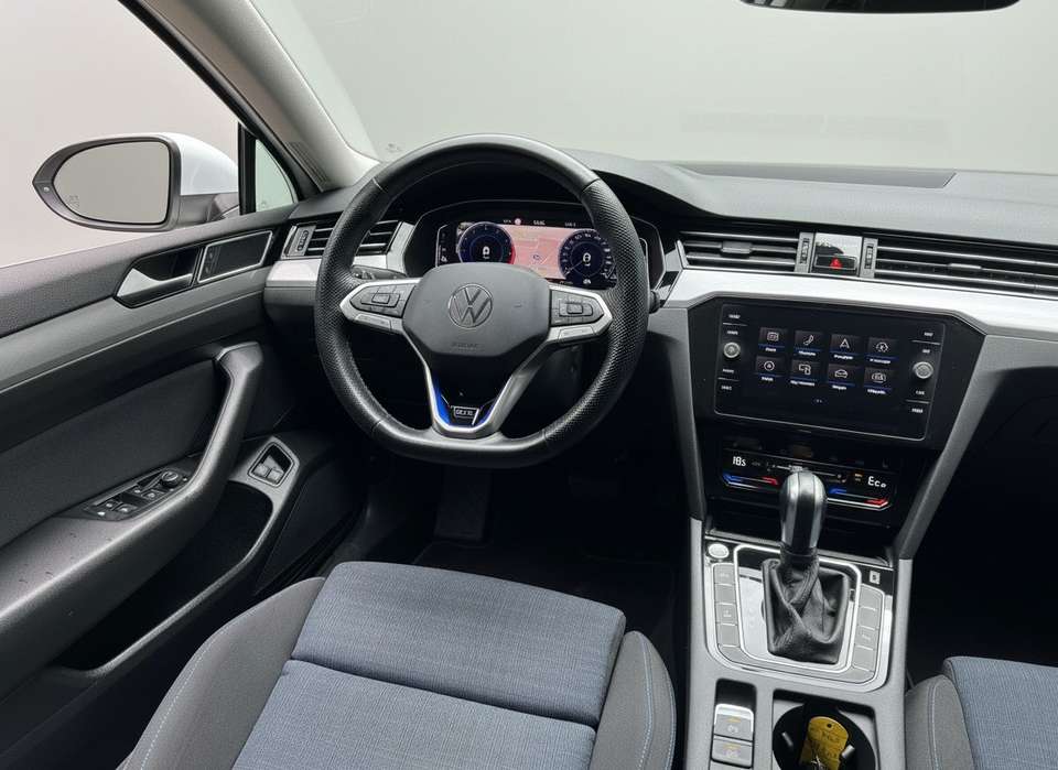 Volkswagen Passat Variant - Imagem 6