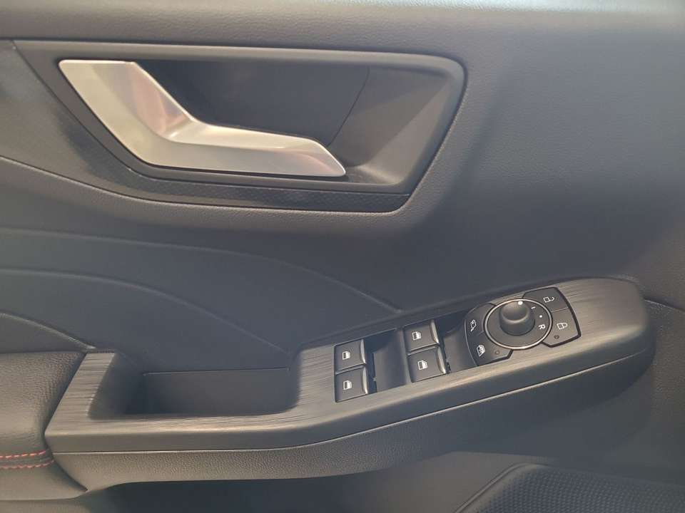 Ford Kuga - Imagem 7