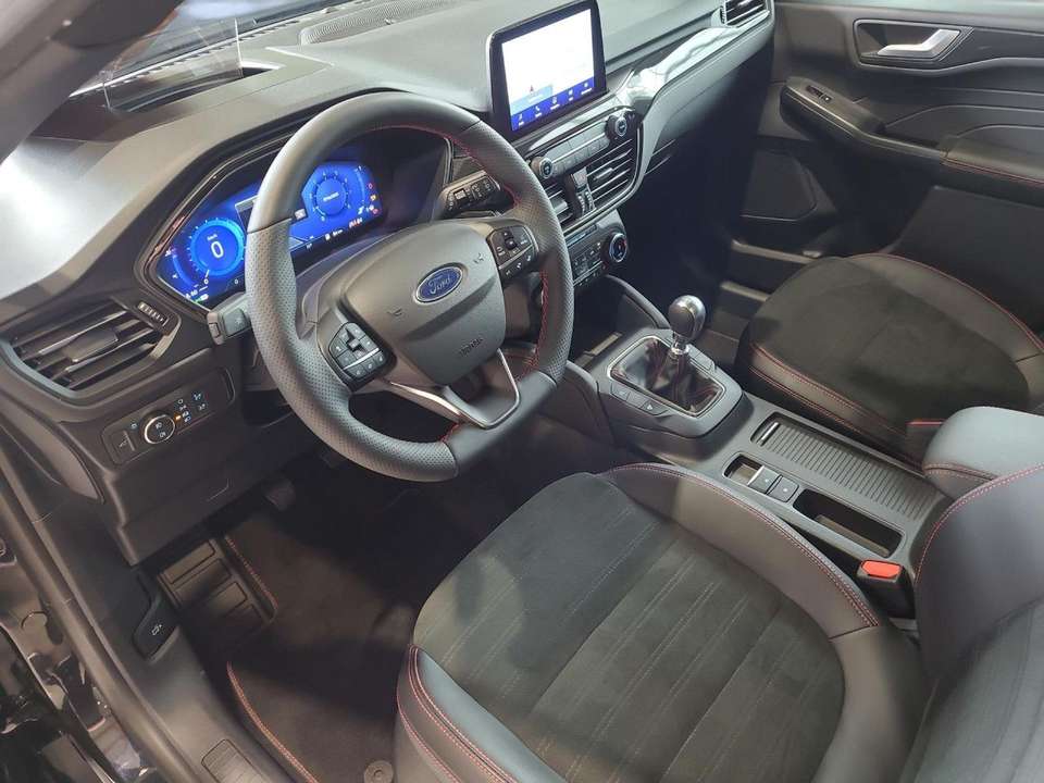 Ford Kuga - Imagem 9