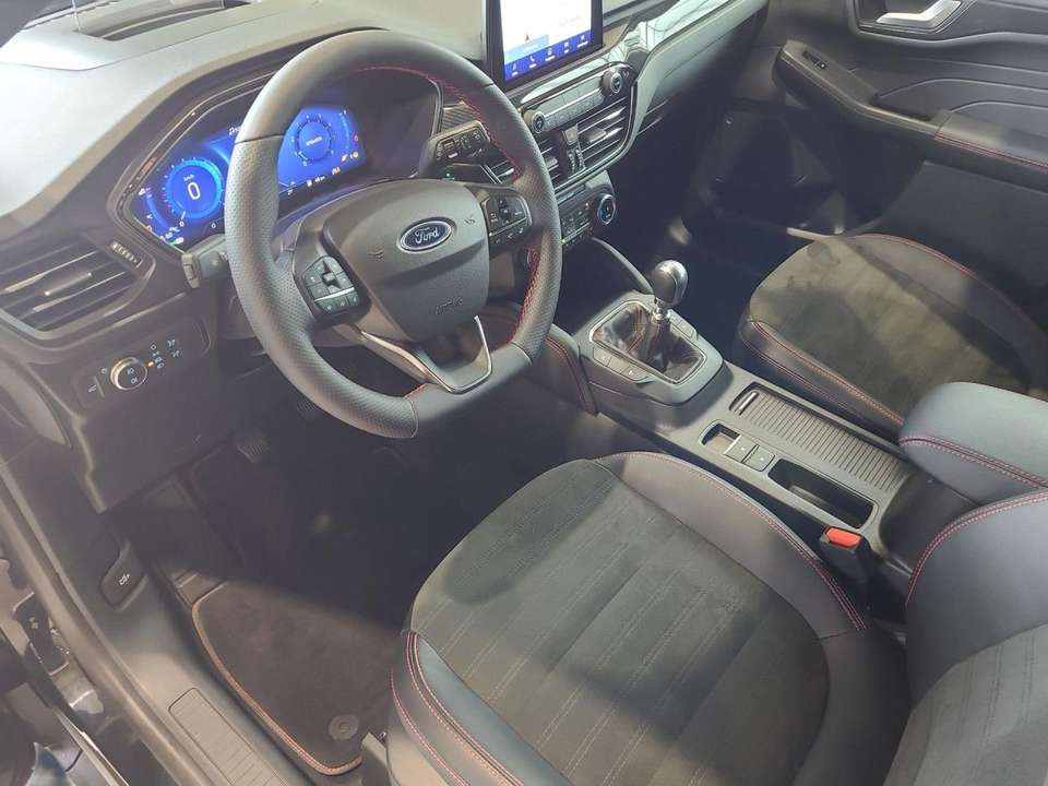 Ford Kuga - Imagem 9