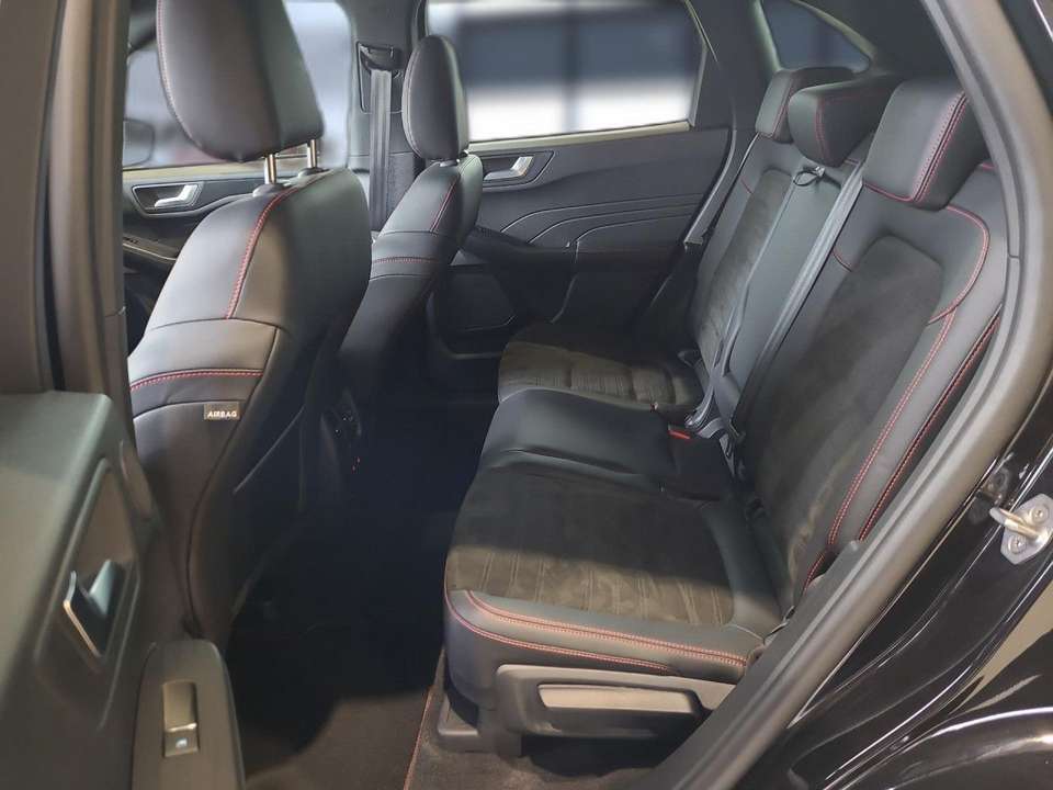 Ford Kuga - Imagem 13