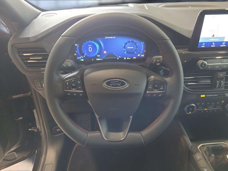 Ford Kuga - Imagem 14