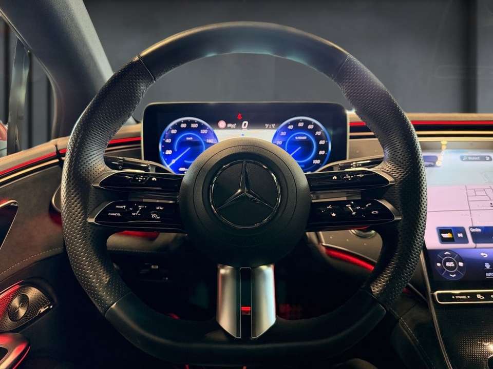 Mercedes-Benz EQE 300 - Imagem 6