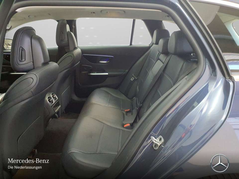 Mercedes-Benz C 300 - Imagem 12