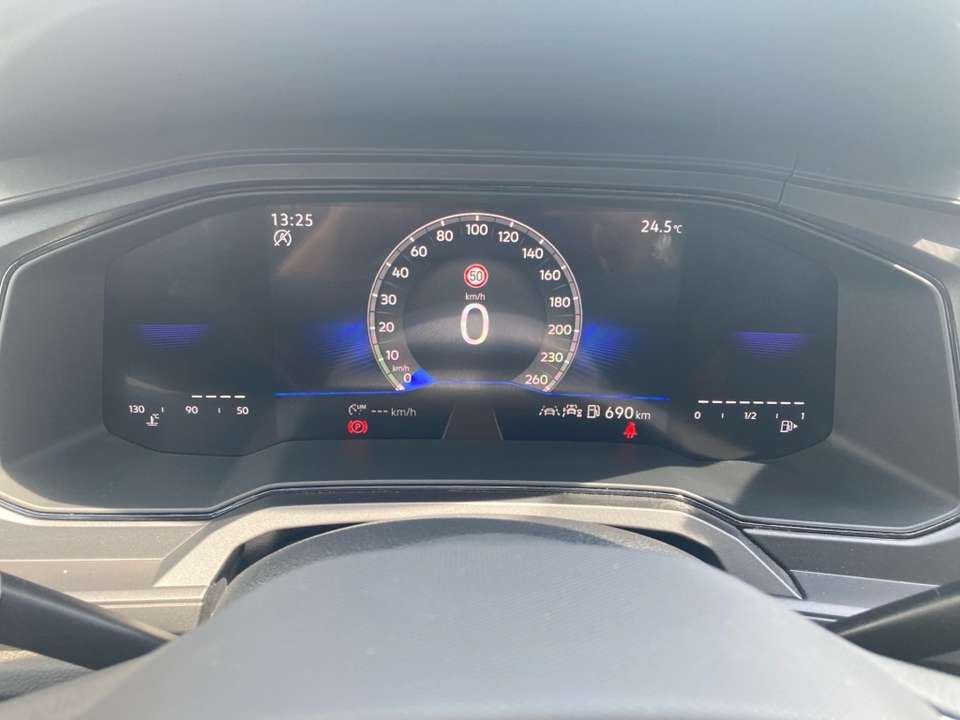 Volkswagen Polo - Imagem 14