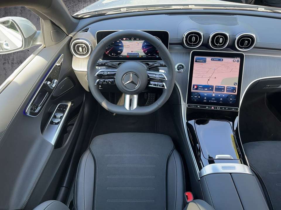 Mercedes-Benz C 300 - Imagem 11