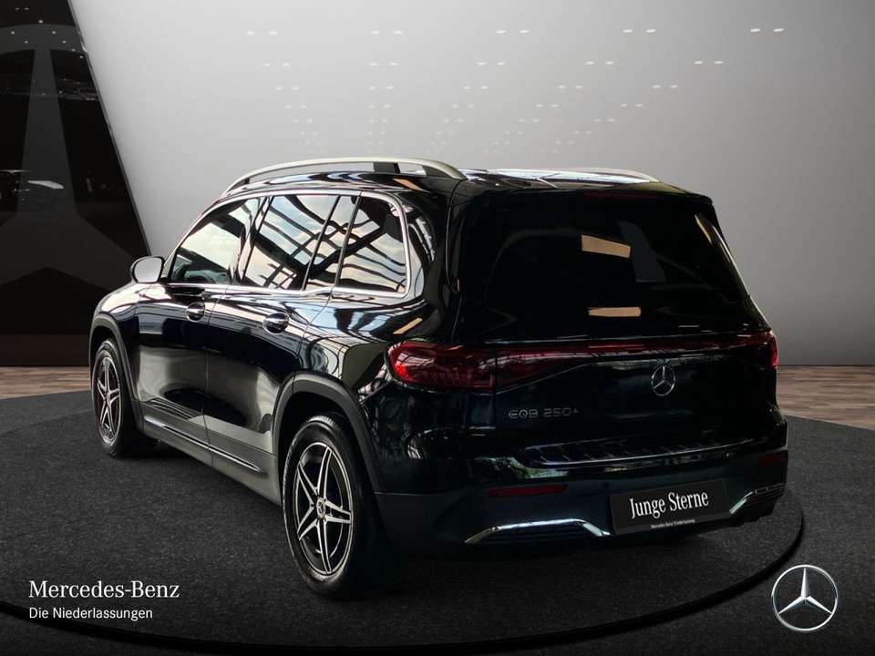 Mercedes-Benz EQB 250 - Imagem 10