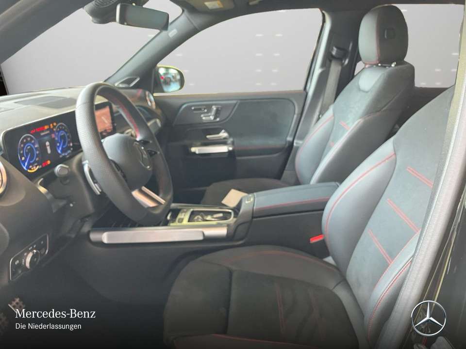 Mercedes-Benz EQB 250 - Imagem 11