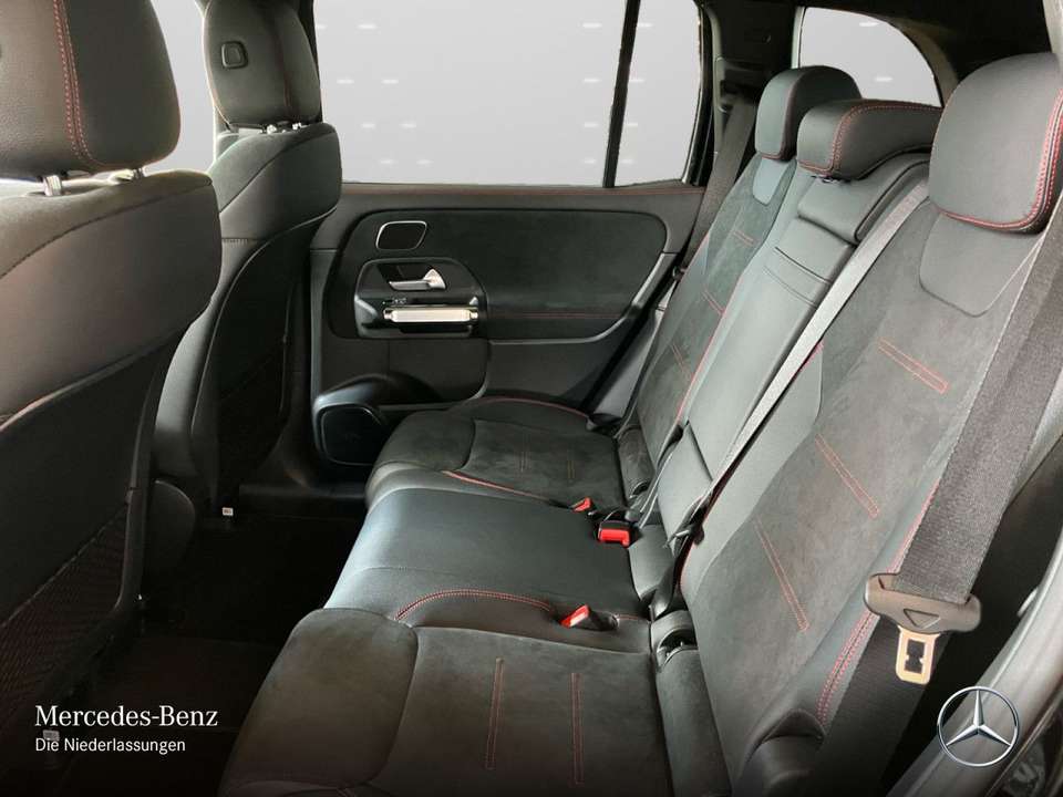 Mercedes-Benz EQB 250 - Imagem 12
