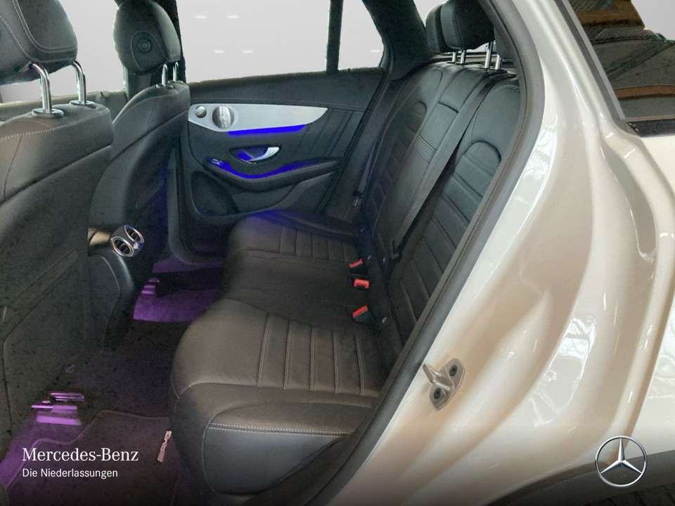 Mercedes-Benz GLC 300 - Imagem 12