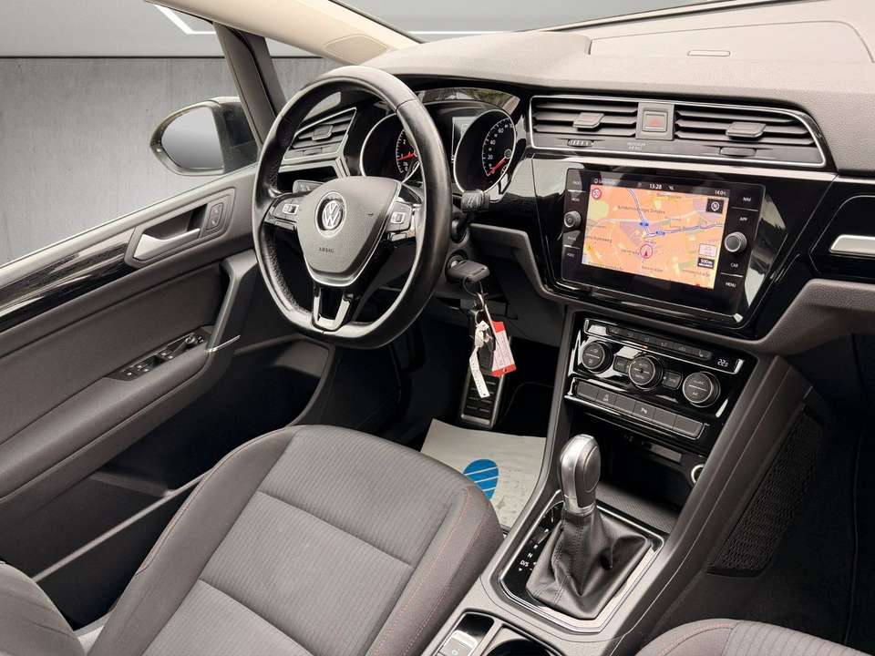 Volkswagen Touran - Imagem 9