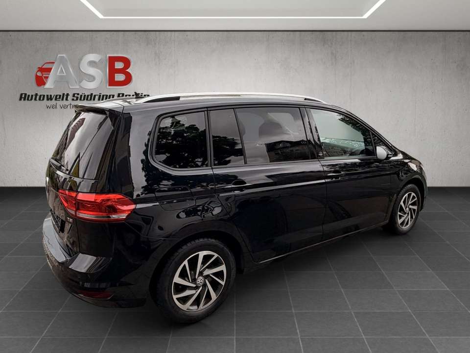 Volkswagen Touran - Imagem 14