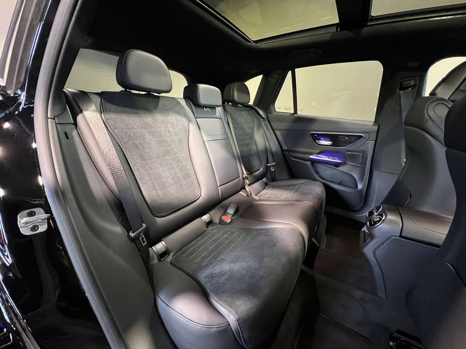 Mercedes-Benz GLC 300 - Imagem 11