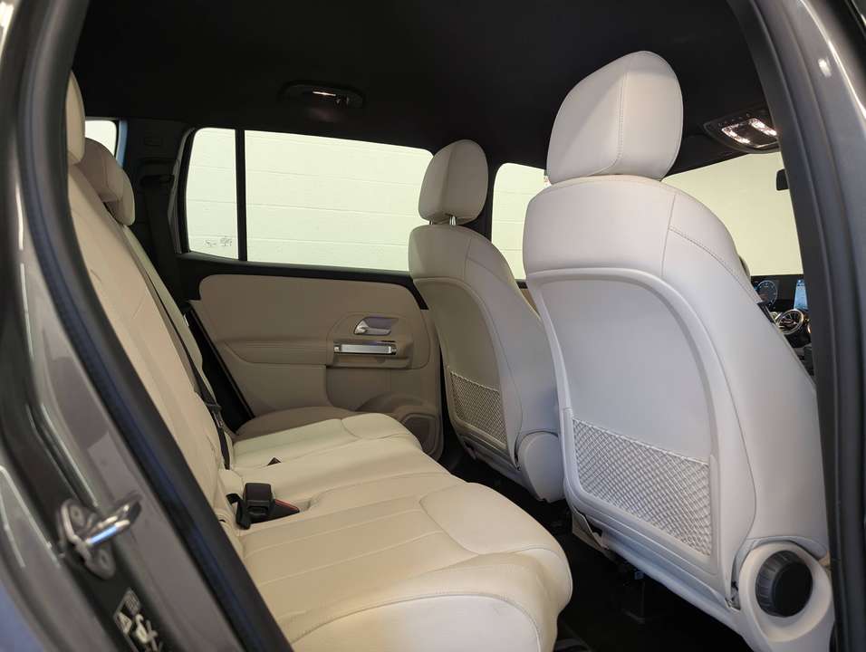 Mercedes-Benz GLB 200 - Imagem 6