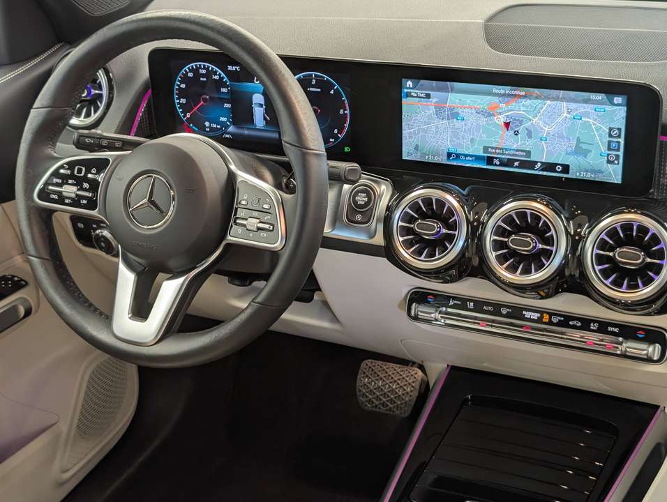 Mercedes-Benz GLB 200 - Imagem 9