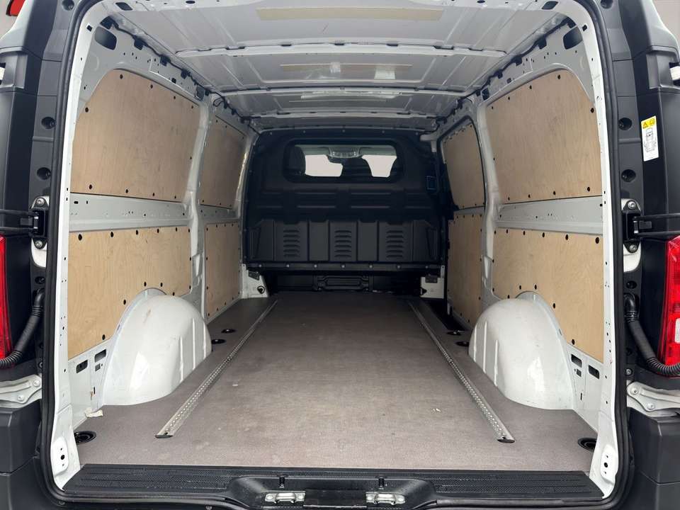 Mercedes-Benz Vito - Imagem 14