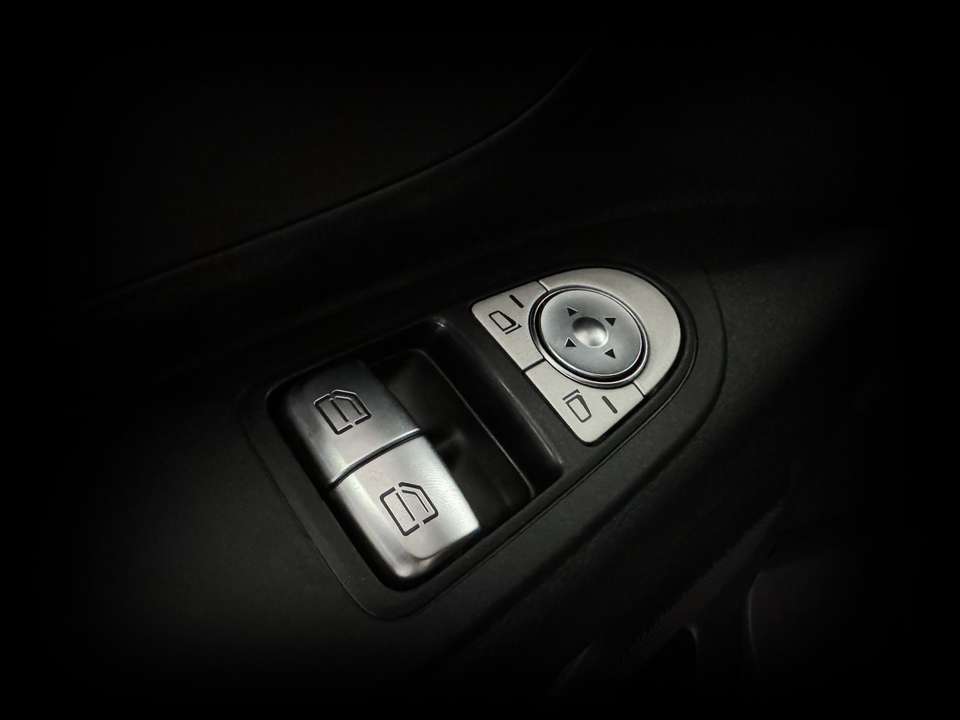 Mercedes-Benz Vito - Imagem 15