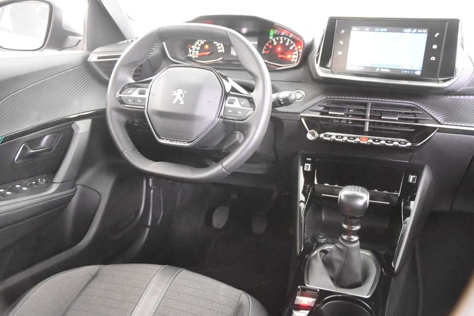 Peugeot 2008 - Imagem 11
