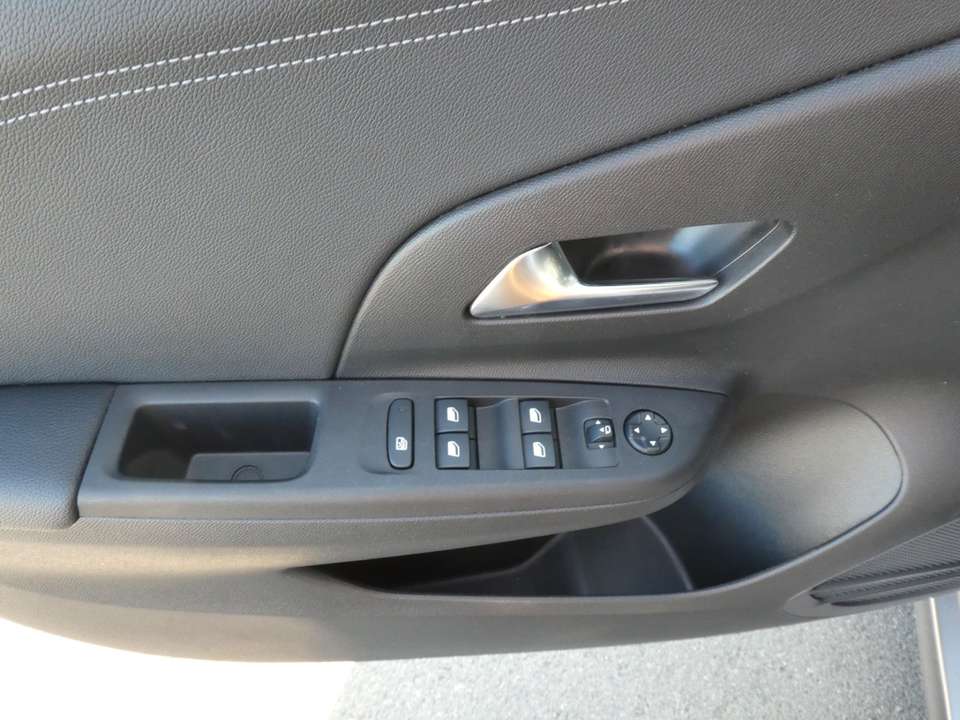 Opel Corsa - Imagem 12