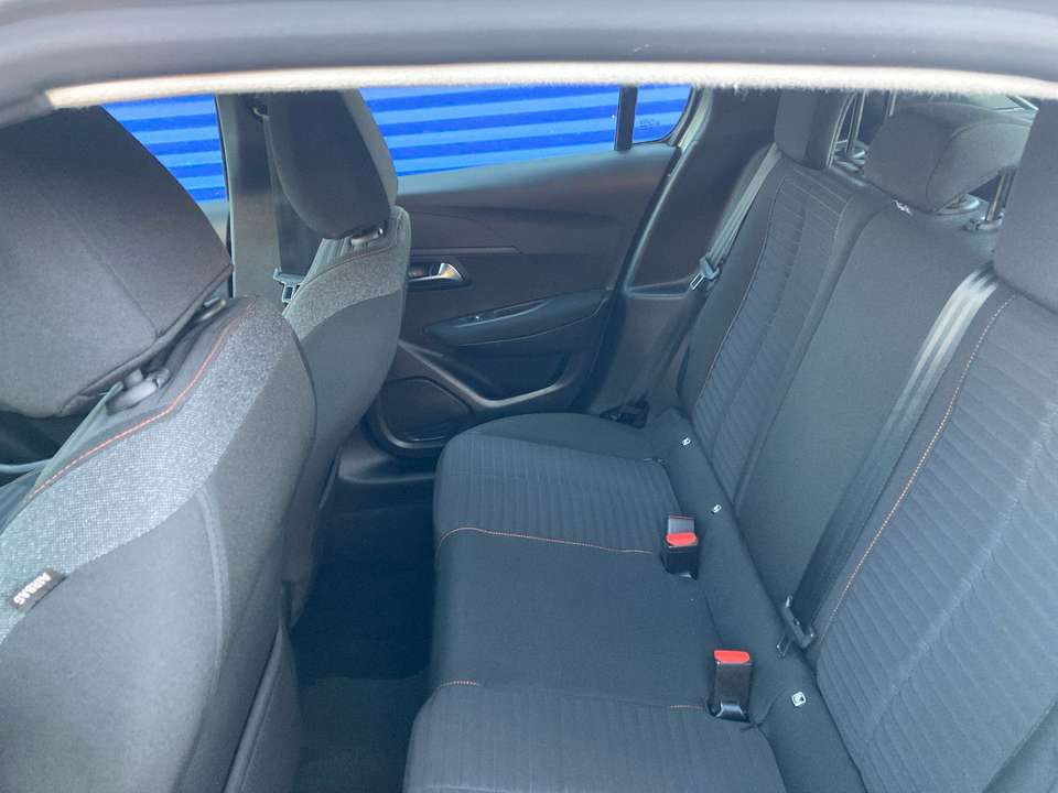 Peugeot 208 - Imagem 14