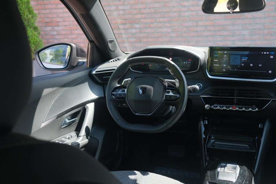 Peugeot 2008 - Imagem 12