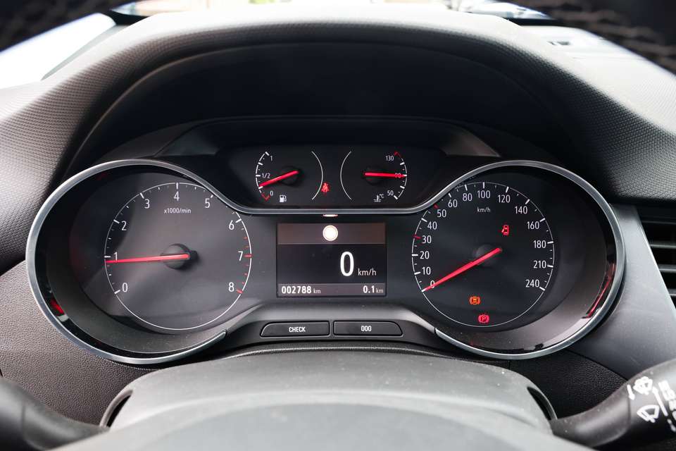 Opel Crossland - Imagem 11