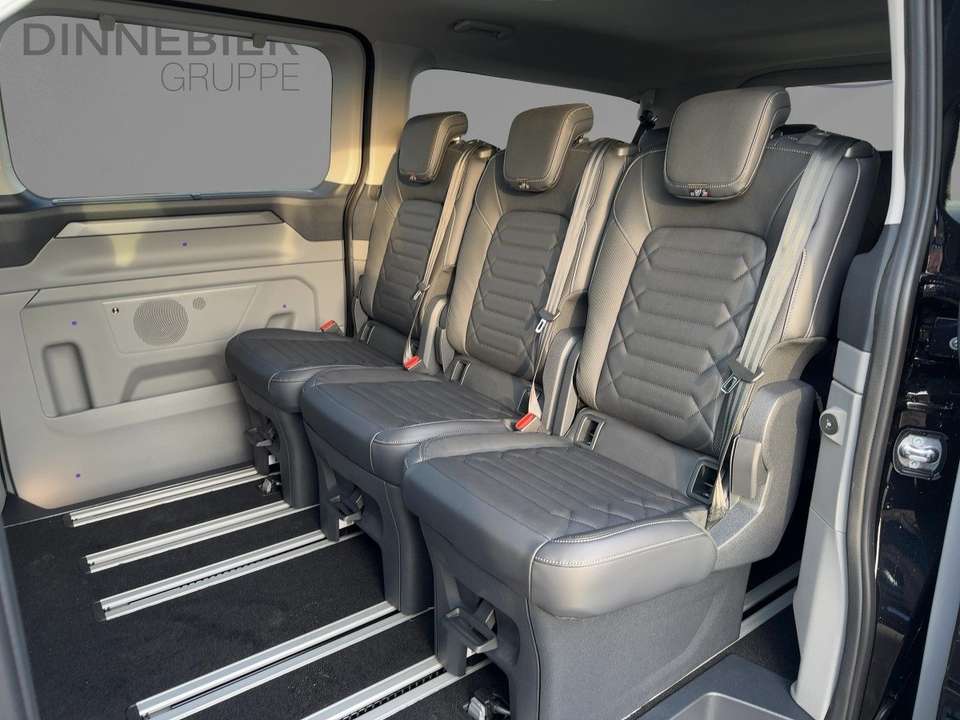 Ford Tourneo Custom - Imagem 11