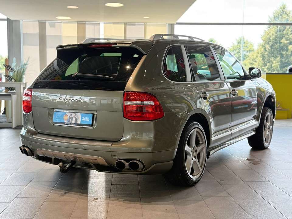 Porsche Cayenne - Imagem 5