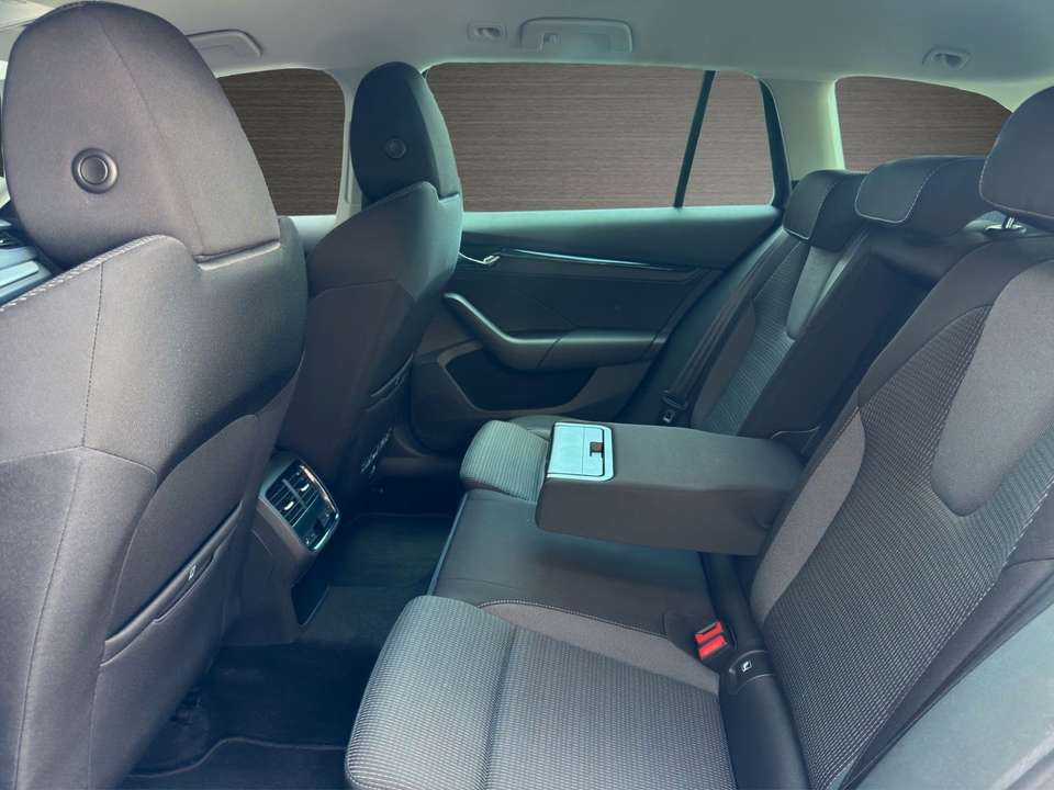 Skoda Octavia - Imagem 12
