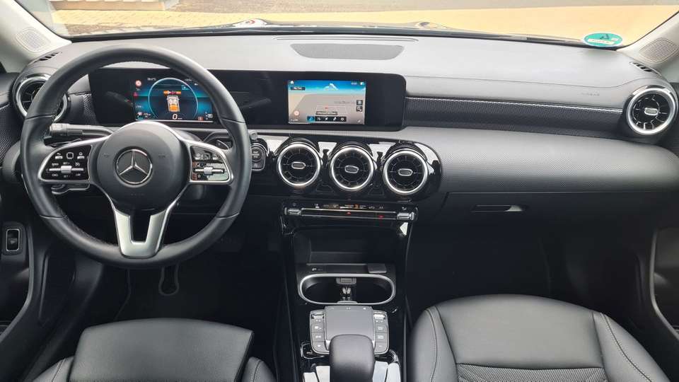 Mercedes-Benz CLA 200 - Imagem 11