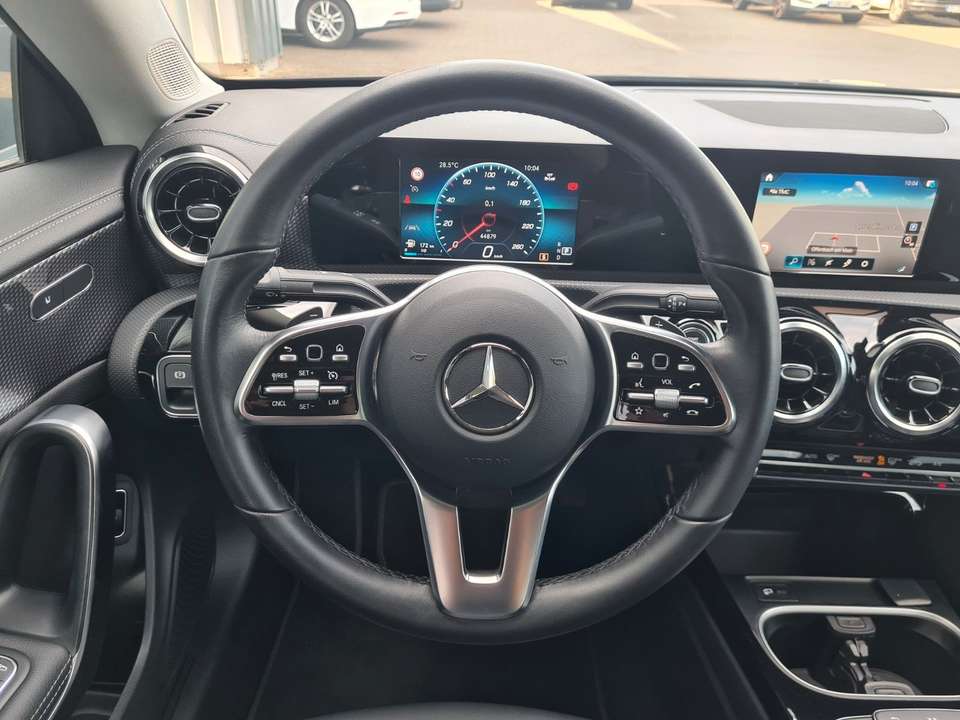 Mercedes-Benz CLA 200 - Imagem 12
