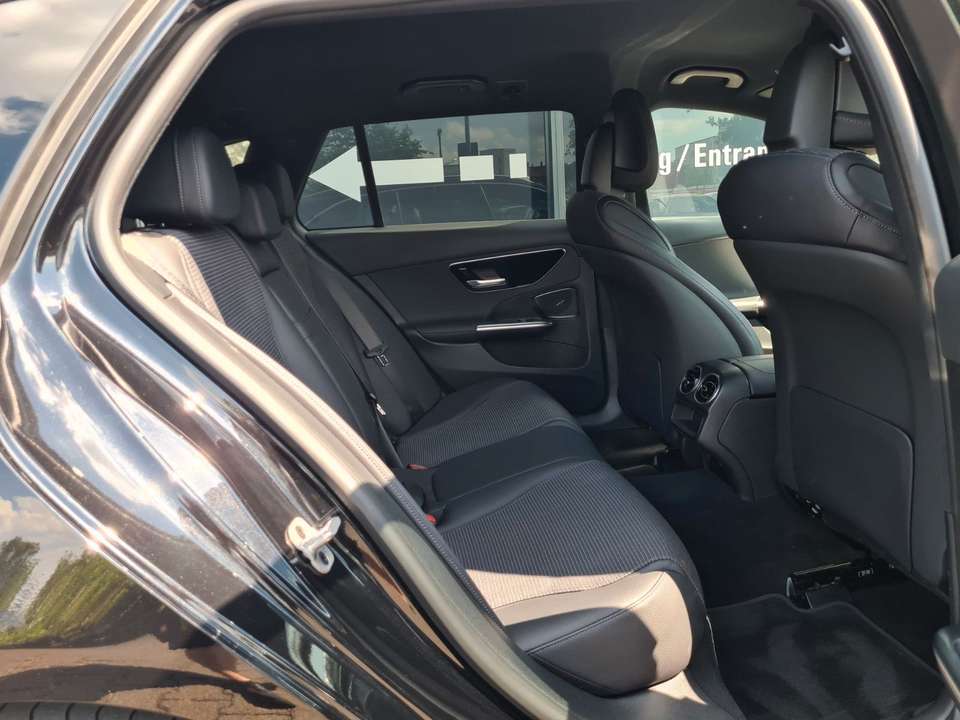 Mercedes-Benz C 200 - Imagem 14