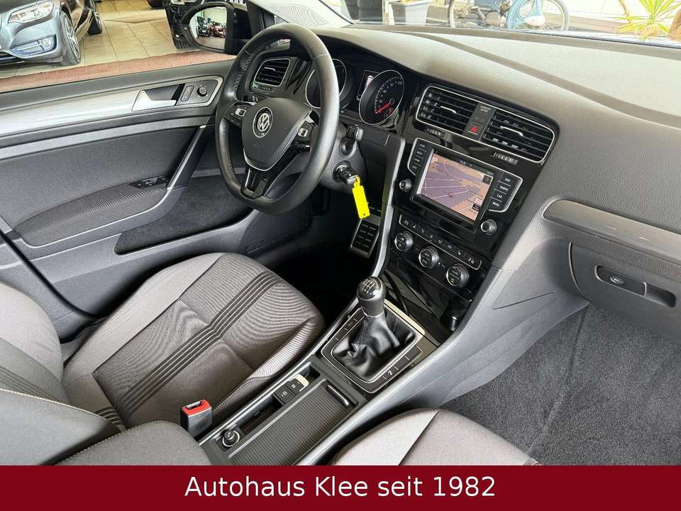 Volkswagen Golf - Imagem 6