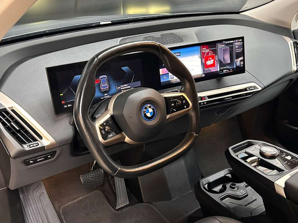 BMW iX - Imagem 12