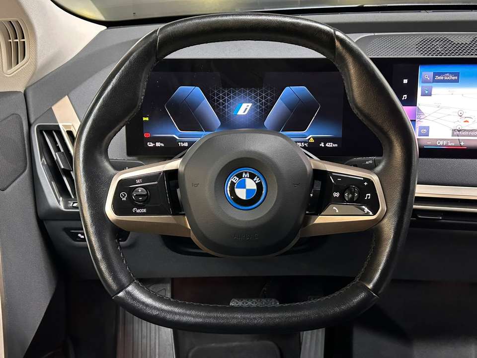 BMW iX - Imagem 15