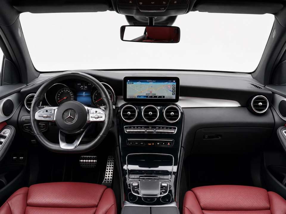 Mercedes-Benz GLC 300 - Imagem 8