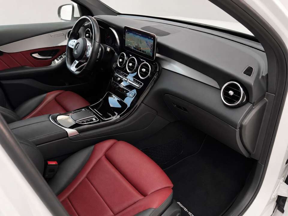 Mercedes-Benz GLC 300 - Imagem 9