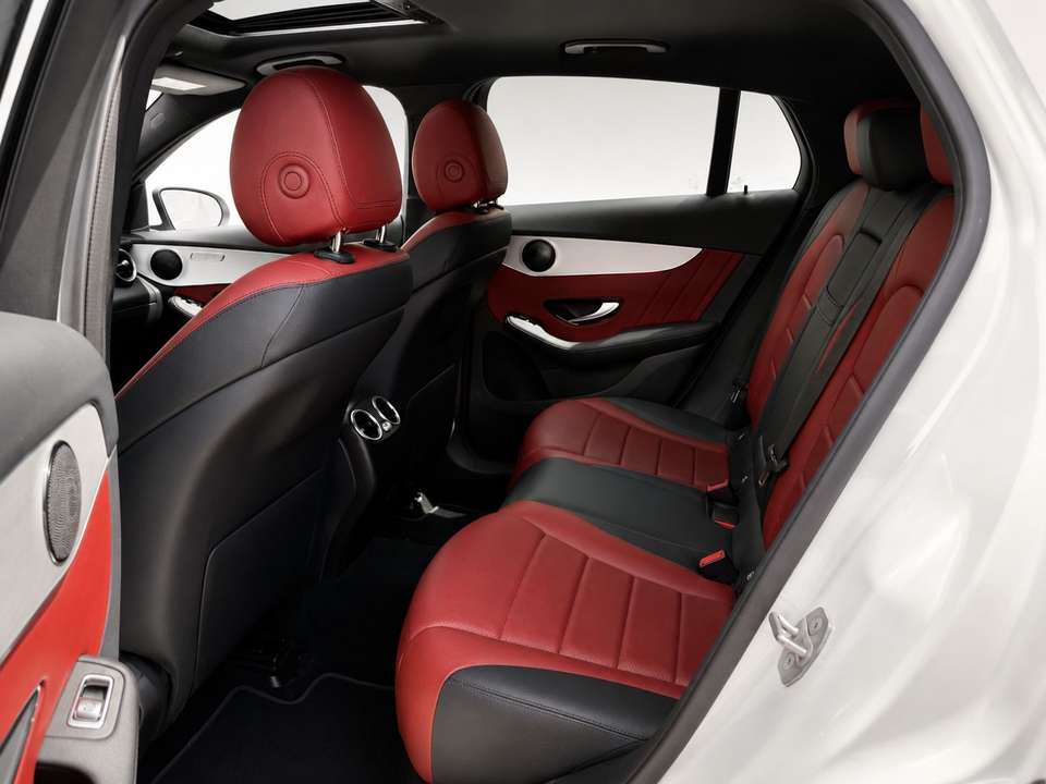 Mercedes-Benz GLC 300 - Imagem 11