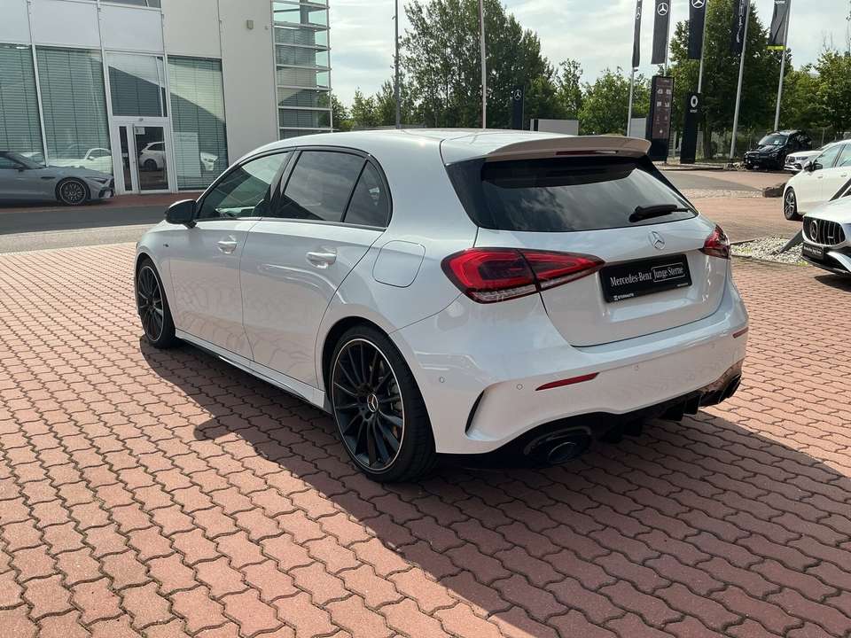 Mercedes-Benz A 35 AMG - Imagem 6