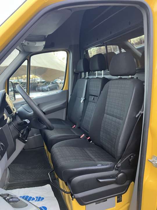 Mercedes-Benz Sprinter - Imagem 10