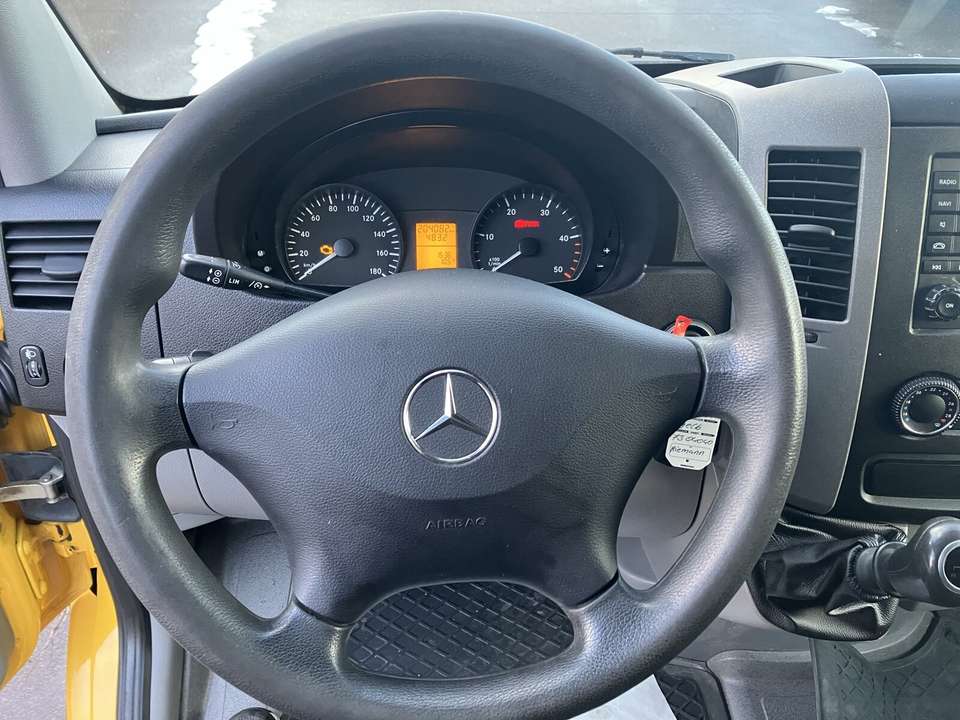 Mercedes-Benz Sprinter - Imagem 13